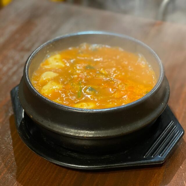 大変お待たせしました！
本日から【韓国料理 KOSPA】営業再開します👏👏
どうぞよろしくお願いします🙇‍♂️

#山形 #天童 #天童温泉 #屋台村 #天童温泉屋台村 #屋台 #居酒屋 #はしご酒 #と横丁 #串揚げ #鉄板焼き #韓国料理 #すし #スペインバル #おばんざい #唐揚げ #焼き鳥 #yamagata #tendo #yataimura #toyokocho