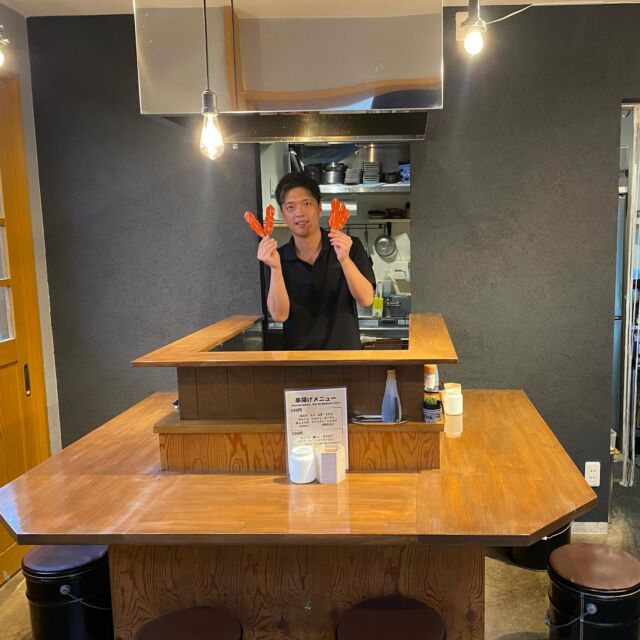本日9/12（金）から、【串揚げ 串串】がリニューアルオープンします🎊🎊
店内がオシャレな雰囲気になっただけではなく、「ちりとり鍋」がメニューに加わりました！
皆様のお越しをお待ちしております😊

#山形 #天童 #天童温泉 #屋台村 #天童温泉屋台村 #屋台 #居酒屋 #はしご酒 #と横丁 #串揚げ #鉄板焼き #ホルモン焼き #すし #スペインバル #おばんざい #唐揚げ #焼き鳥 #yamagata #tendo #yataimura #toyokocho